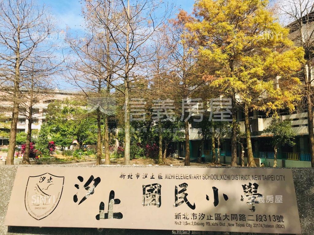 伯爵村方正美三房房屋室內格局與周邊環境