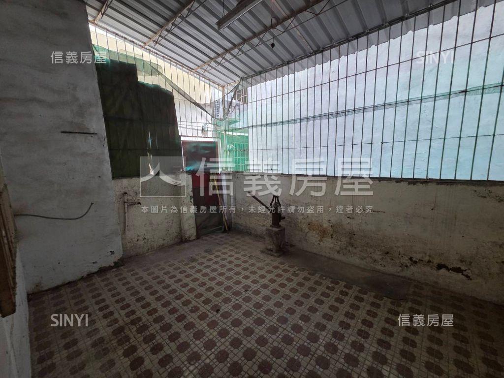 近橋頭糖廠傳統透天房屋室內格局與周邊環境
