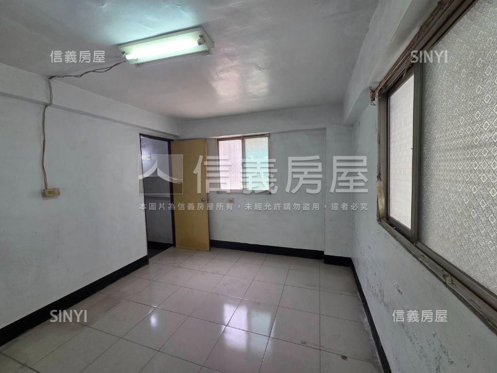 近橋頭糖廠傳統透天房屋室內格局與周邊環境