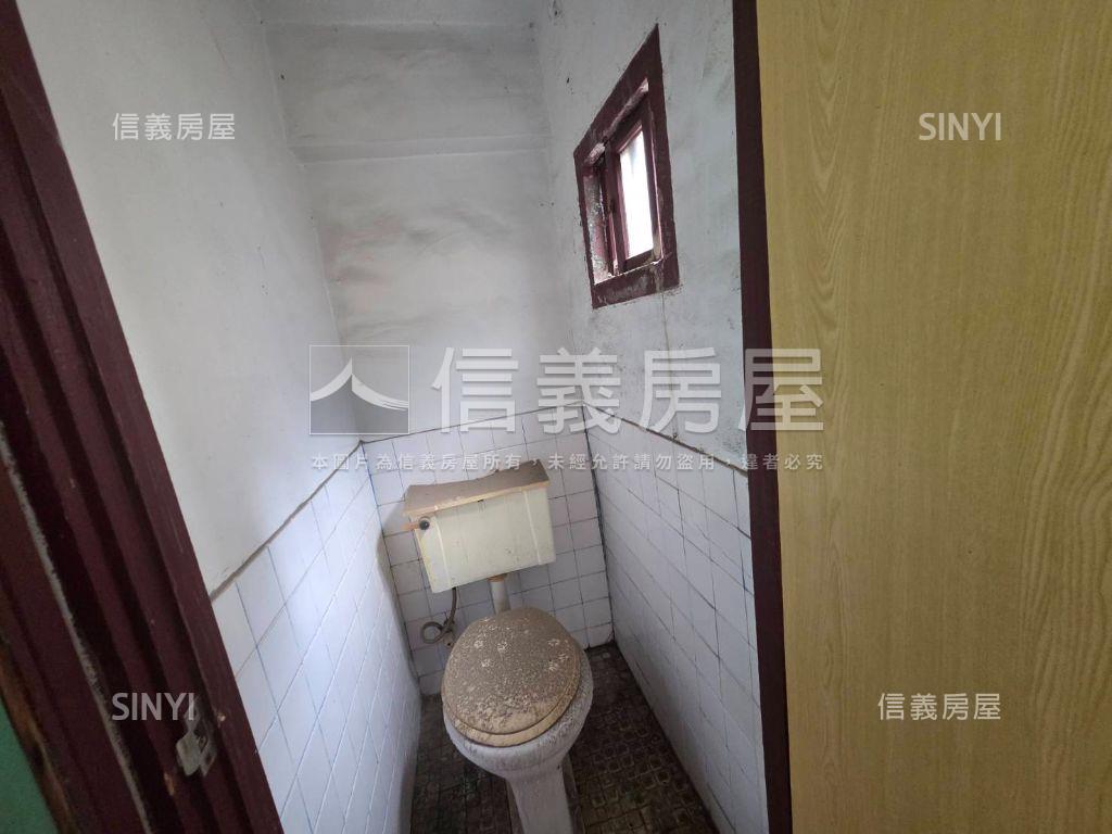 近橋頭糖廠傳統透天房屋室內格局與周邊環境