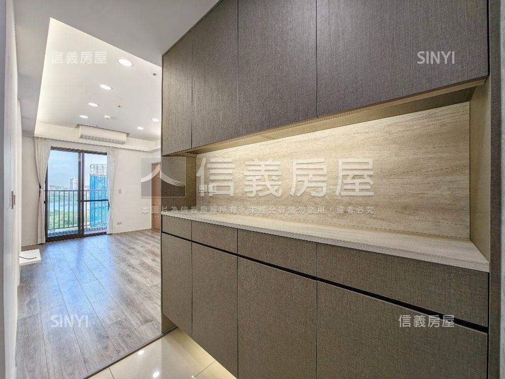 ★芬蘭極光河景三房車位★房屋室內格局與周邊環境