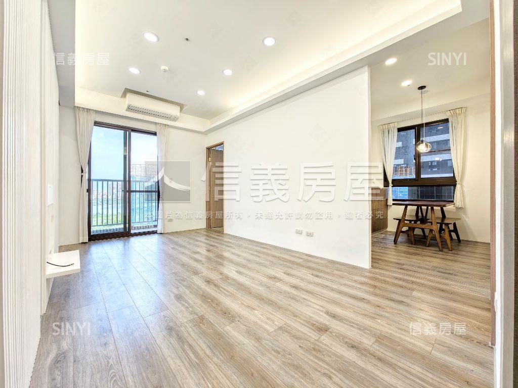 ★芬蘭極光河景三房車位★房屋室內格局與周邊環境