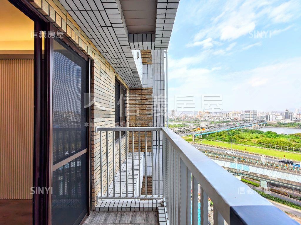 ★芬蘭極光河景三房車位★房屋室內格局與周邊環境