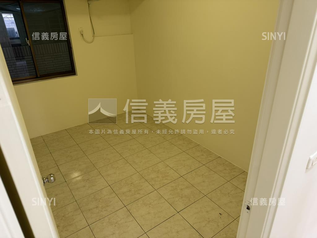高鐵捷運雙衛浴開窗大四房房屋室內格局與周邊環境