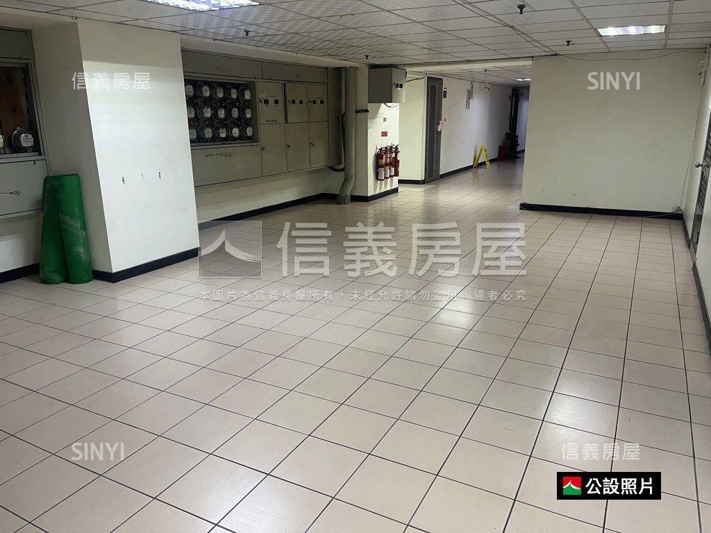三多商圈套房有平面車位房屋室內格局與周邊環境