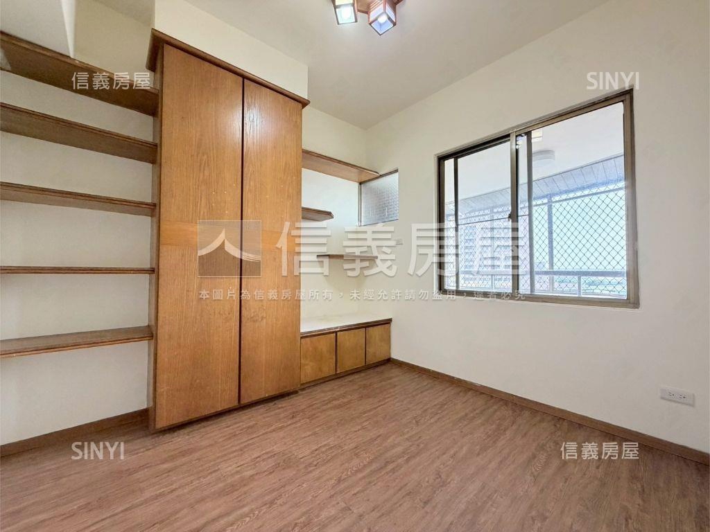 海洋商圈水噹噹三房平車房屋室內格局與周邊環境