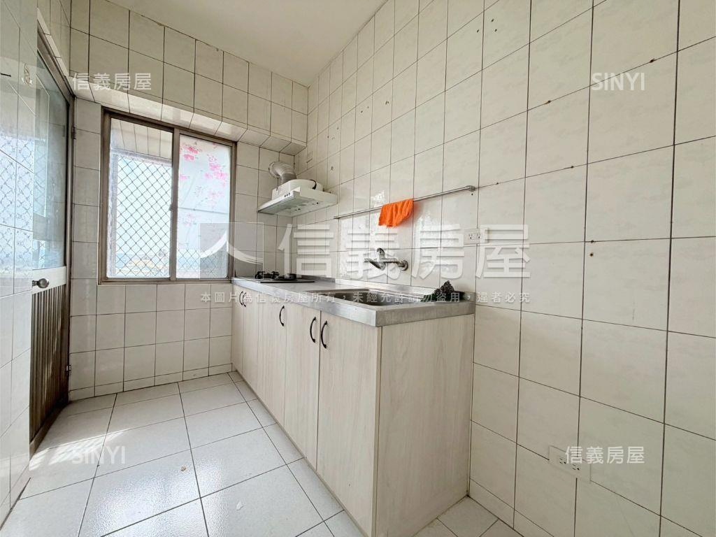 海洋商圈水噹噹三房平車房屋室內格局與周邊環境