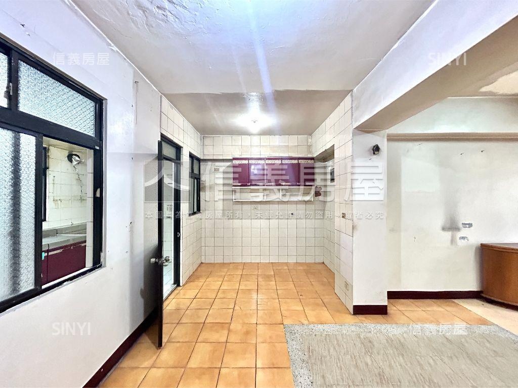 稀有釋出！新生街華廈房屋室內格局與周邊環境