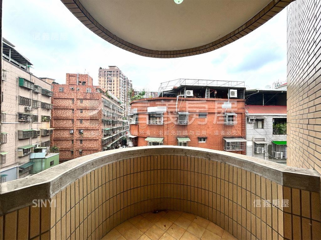 稀有釋出！新生街華廈房屋室內格局與周邊環境