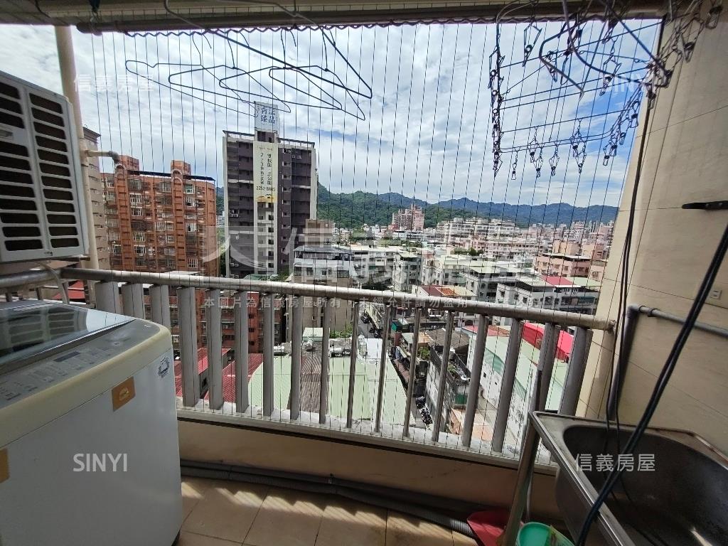 近萬大線２房房屋室內格局與周邊環境
