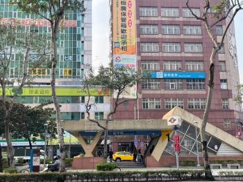 府中站＊邊間２Ｆ收租置產