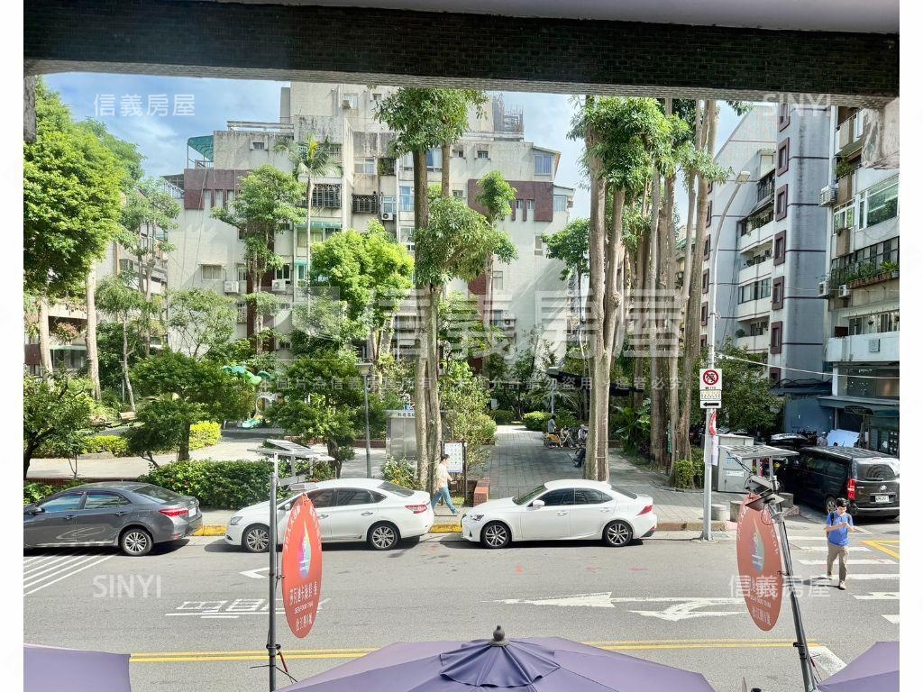 翡翠大廈附中帶平面車位房屋室內格局與周邊環境