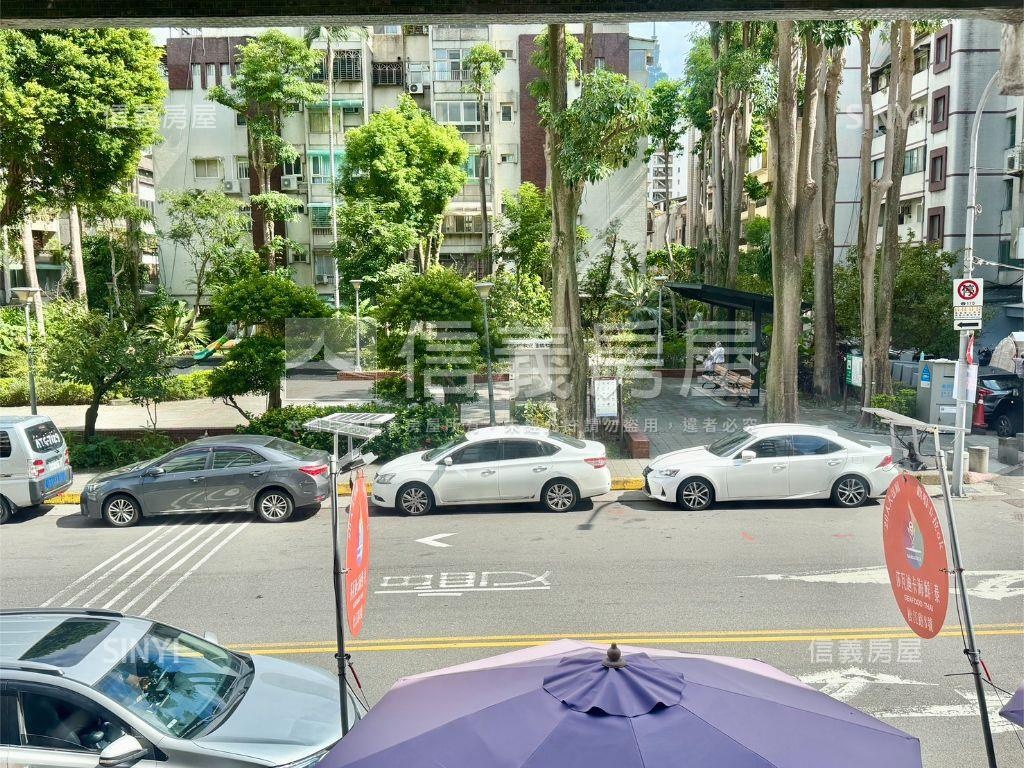 翡翠大廈附中帶平面車位房屋室內格局與周邊環境