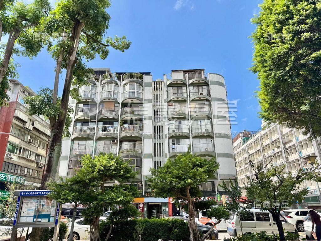 翡翠大廈附中帶平面車位房屋室內格局與周邊環境