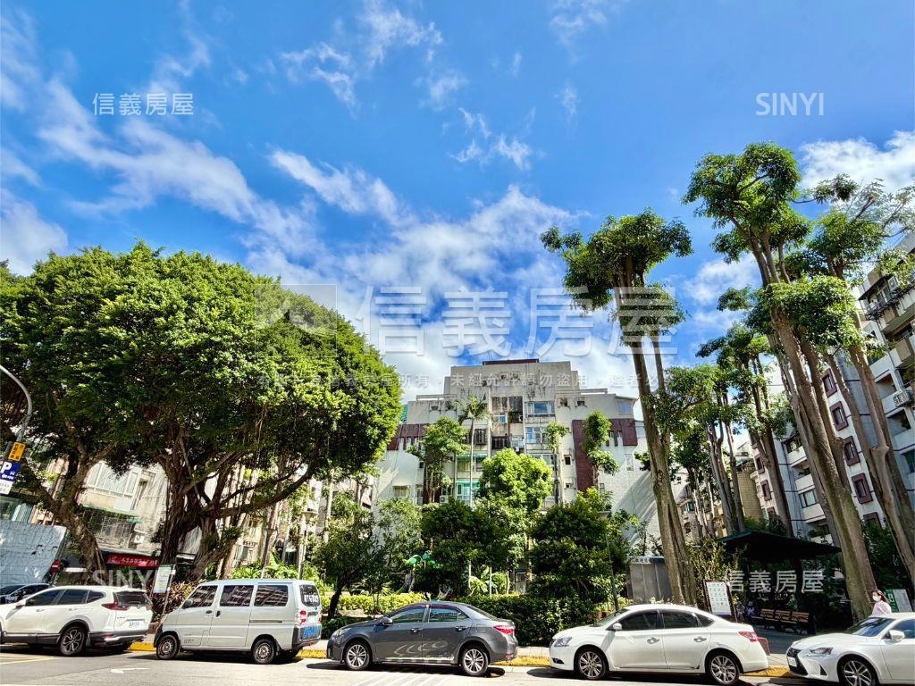 翡翠大廈附中帶平面車位房屋室內格局與周邊環境