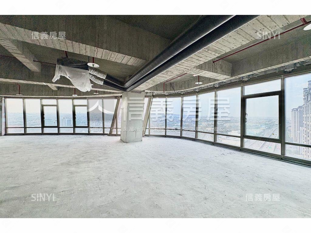 角間高樓ＴＯＰ１七期商辦房屋室內格局與周邊環境