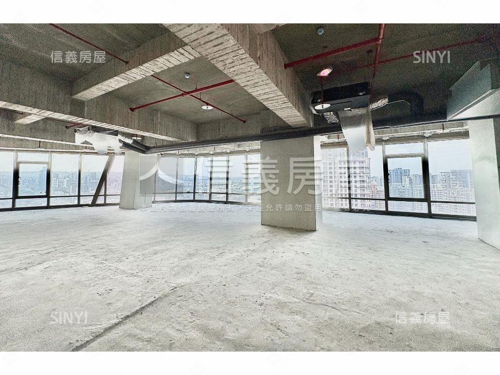 角間高樓ＴＯＰ１七期商辦房屋室內格局與周邊環境