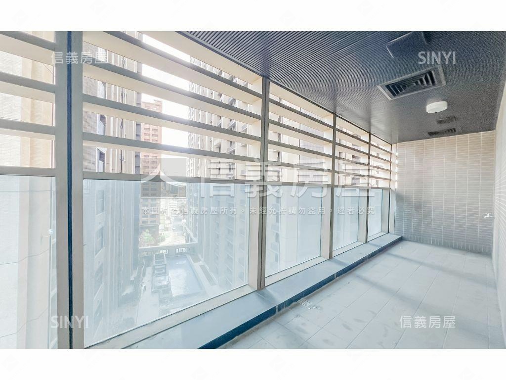 角間高樓ＴＯＰ１七期商辦房屋室內格局與周邊環境