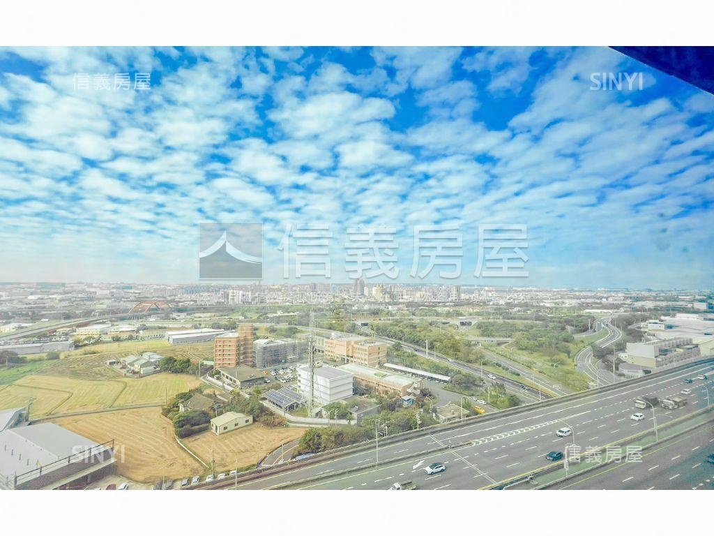 角間高樓ＴＯＰ１七期商辦房屋室內格局與周邊環境