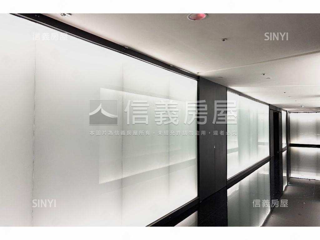 角間高樓ＴＯＰ１七期商辦房屋室內格局與周邊環境