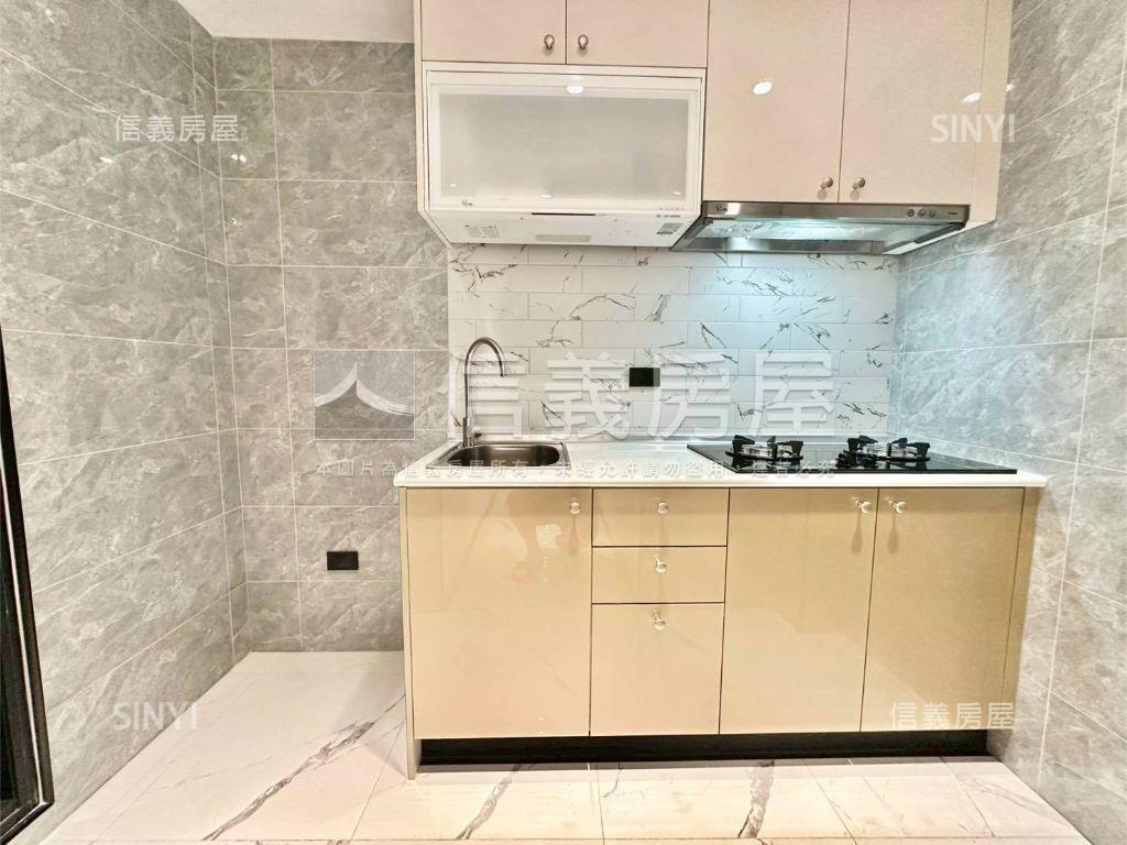 三和國中裝潢美三樓房屋室內格局與周邊環境