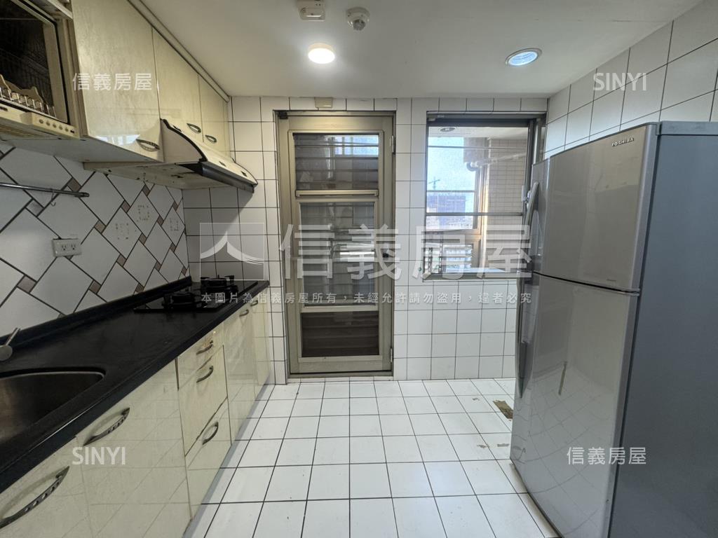 天河邊間公園景觀３房平車房屋室內格局與周邊環境