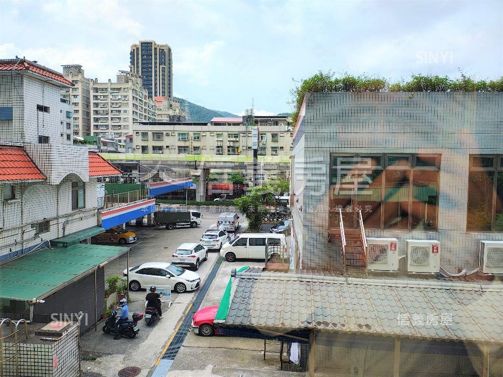 內科邊間辦公房屋室內格局與周邊環境