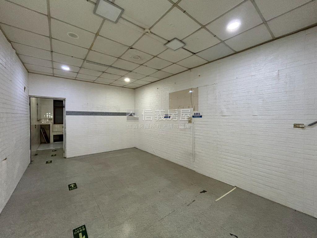 建工商圈正路金店房屋室內格局與周邊環境