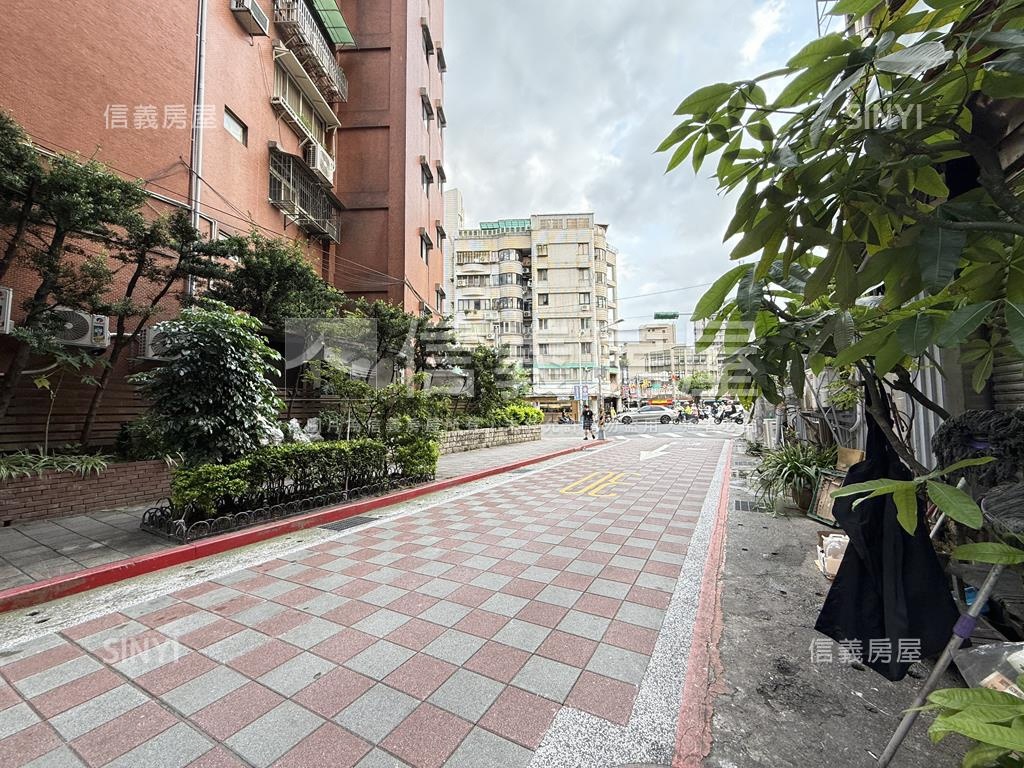 迪化明亮方正華廈五房房屋室內格局與周邊環境