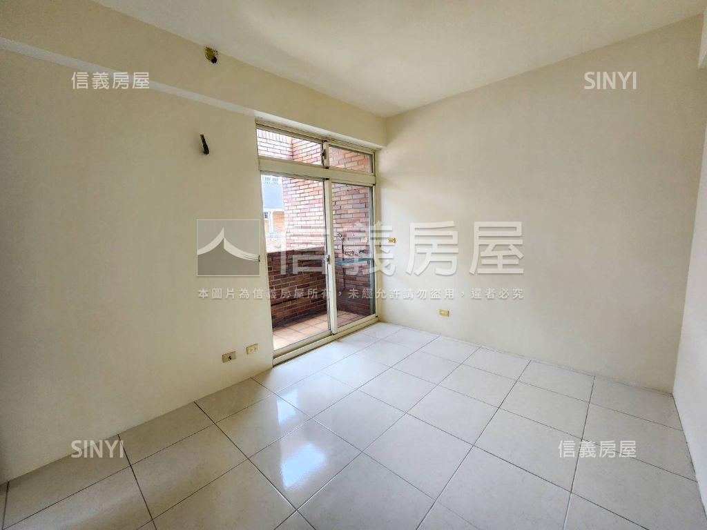 近ＬＢ１１．穩鑽透天店面房屋室內格局與周邊環境