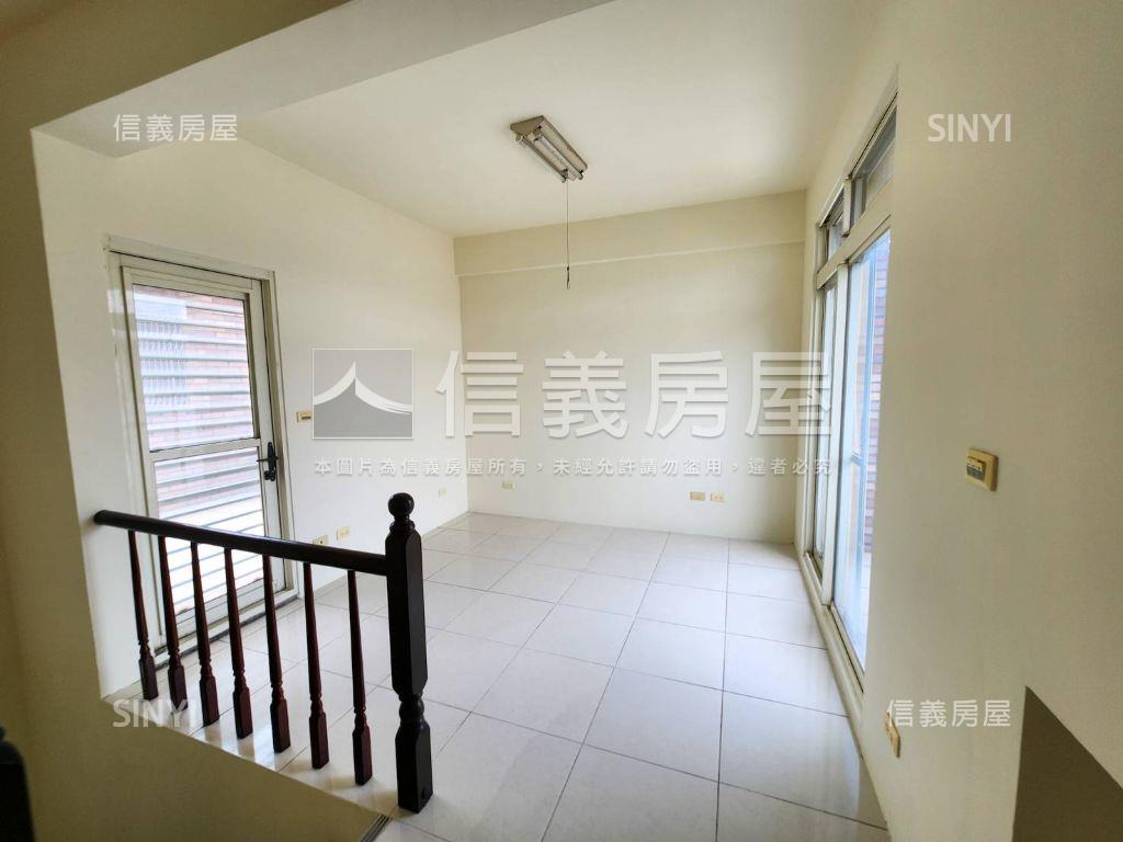 近ＬＢ１１．穩鑽透天店面房屋室內格局與周邊環境
