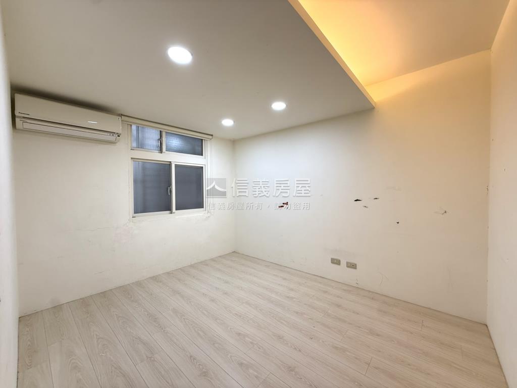 仁愛公園溫馨精美沐光宅房屋室內格局與周邊環境