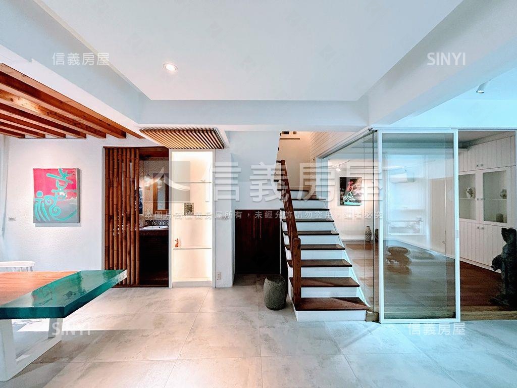 典藏藝術家樓中樓房屋室內格局與周邊環境