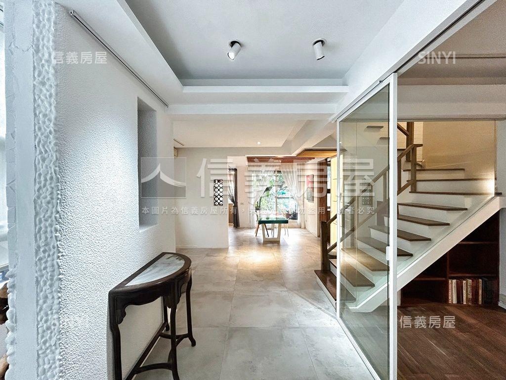 典藏藝術家樓中樓房屋室內格局與周邊環境
