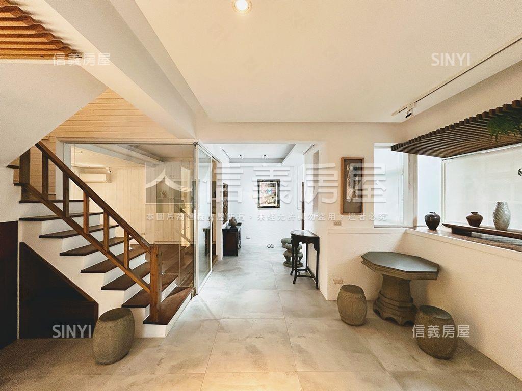 典藏藝術家樓中樓房屋室內格局與周邊環境