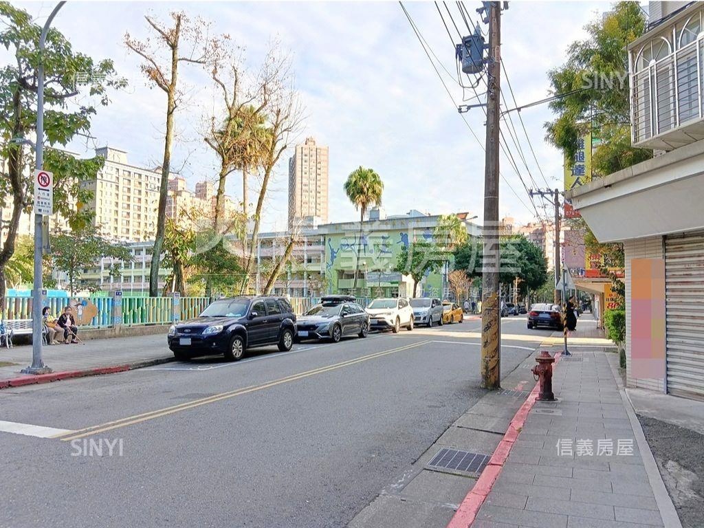 典藏藝術家樓中樓房屋室內格局與周邊環境