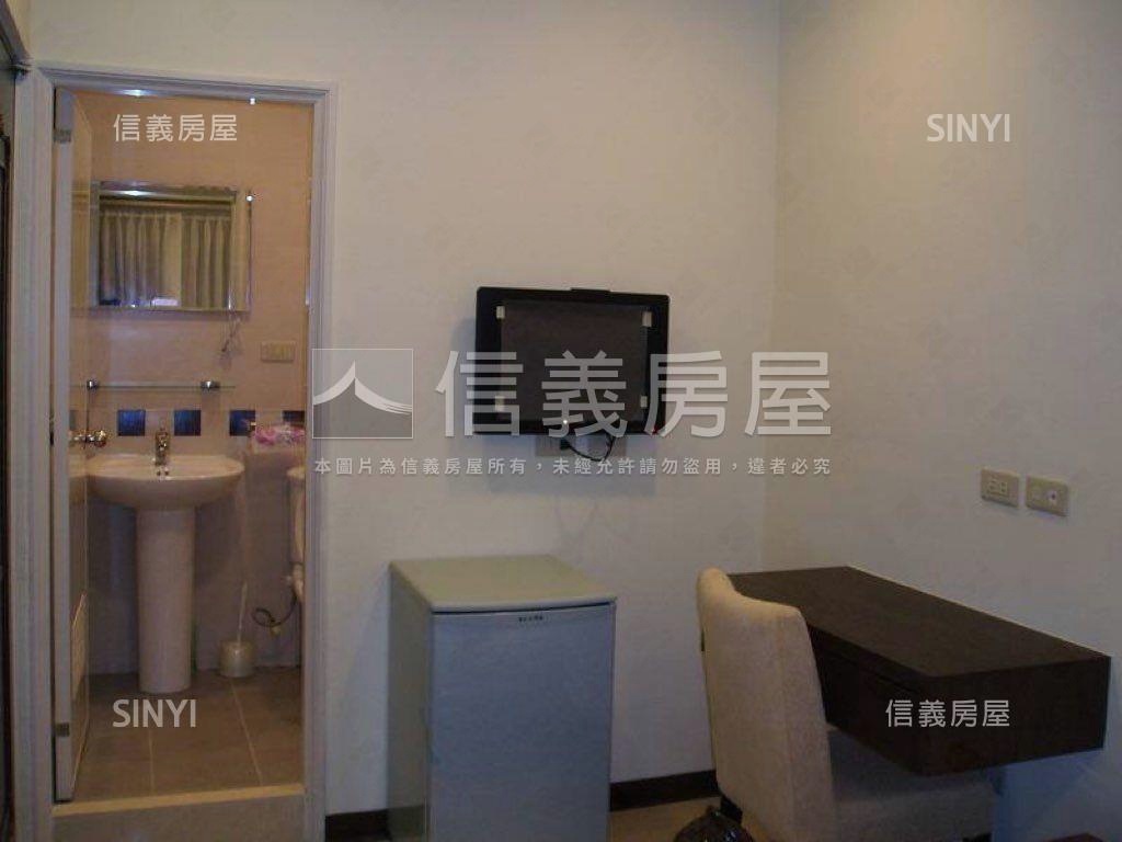 士林捷運１Ｆ收租珠寶盒房屋室內格局與周邊環境