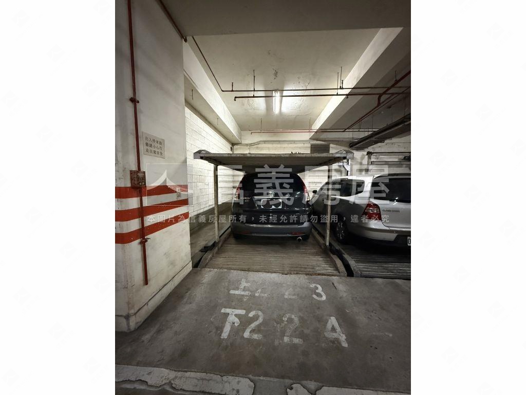 青年守則好車位房屋室內格局與周邊環境