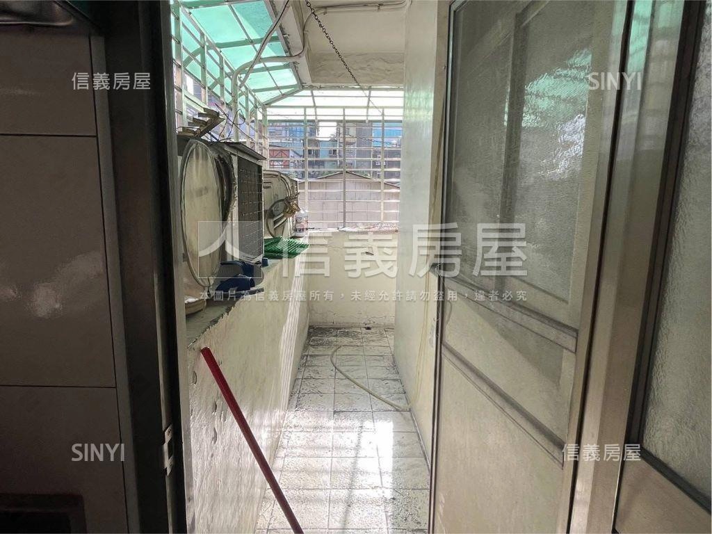 近台北橋公寓三樓房屋室內格局與周邊環境