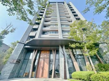 四月泊樂兩房雙車讚