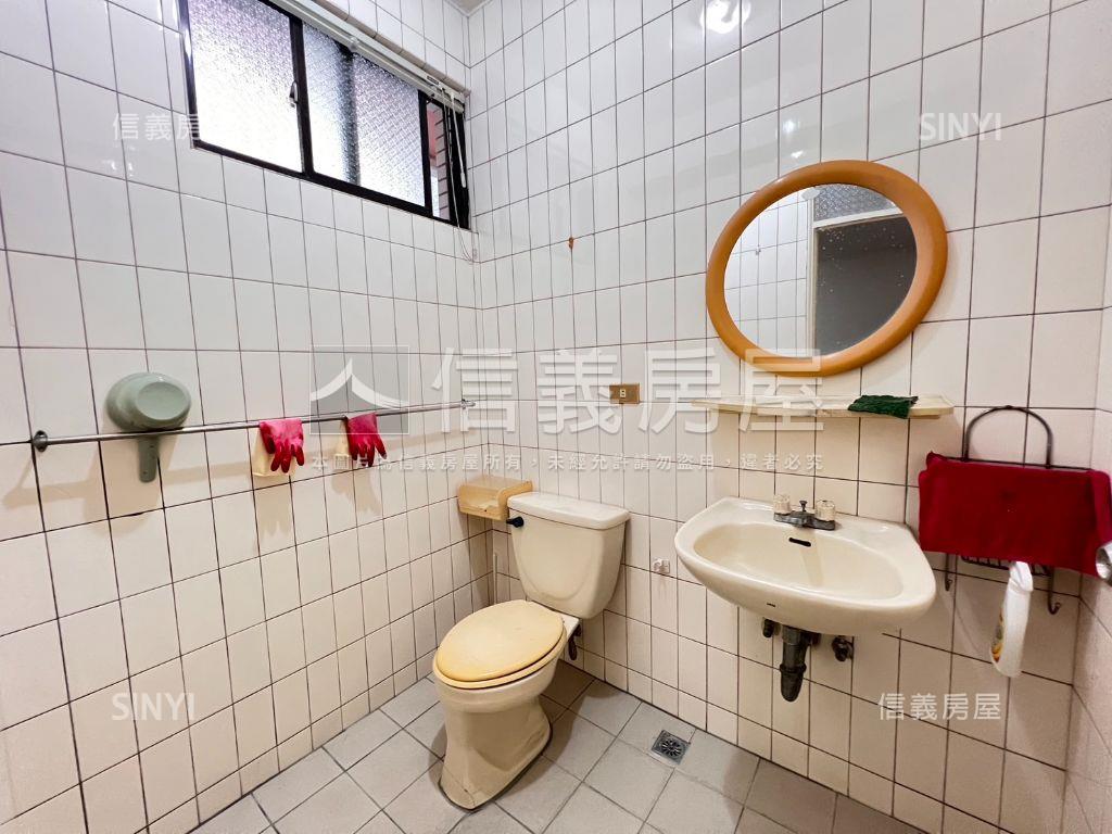 泰隆透天魔術空間就是這間房屋室內格局與周邊環境