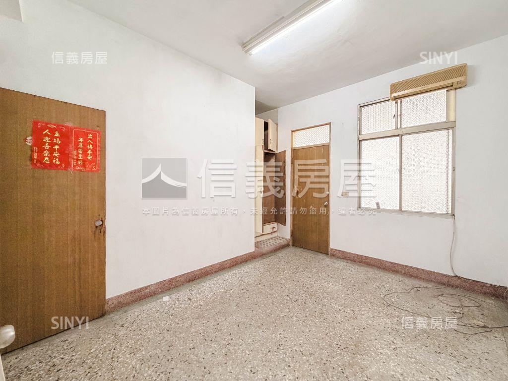 東區崇善路熱鬧店面房屋室內格局與周邊環境