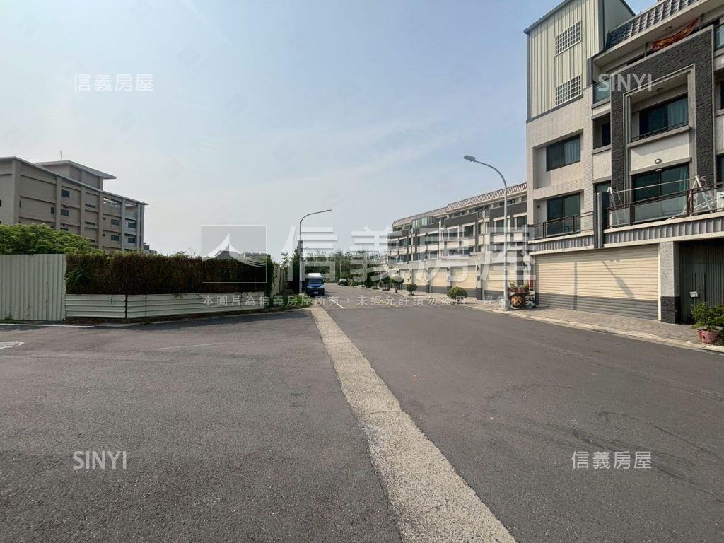 伸港重劃區大地坪角地房屋室內格局與周邊環境