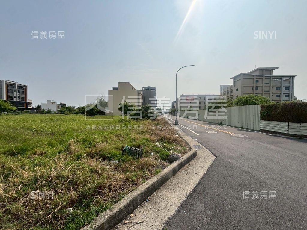 伸港重劃區大地坪角地房屋室內格局與周邊環境