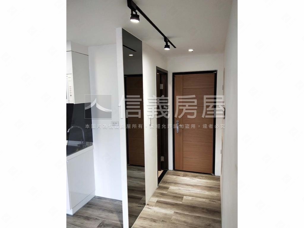 公園捷運高樓美妝電梯車位房屋室內格局與周邊環境