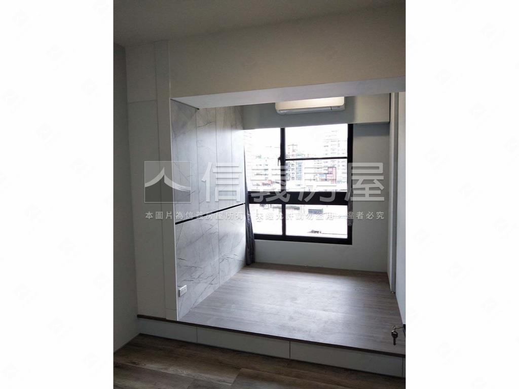 公園捷運高樓美妝電梯車位房屋室內格局與周邊環境