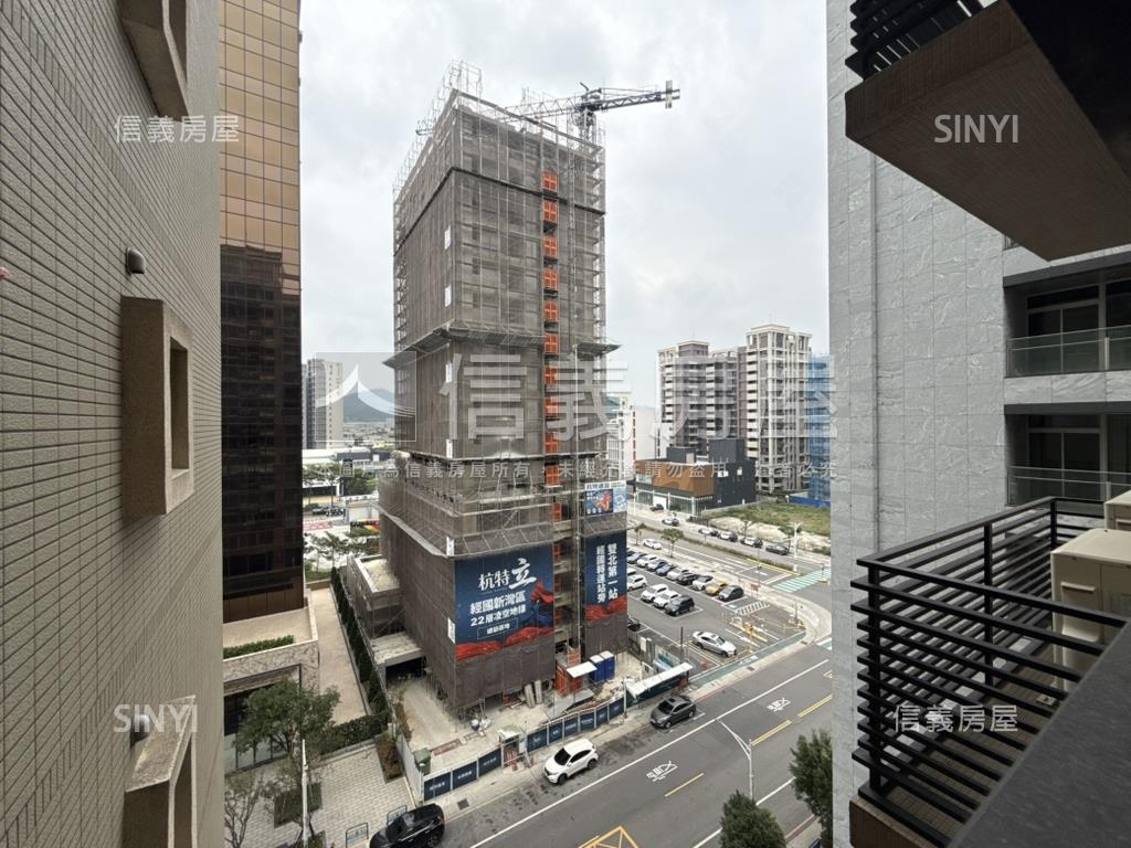 精緻裝潢。表參道三房車位房屋室內格局與周邊環境