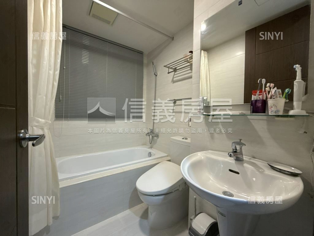 精緻裝潢。表參道三房車位房屋室內格局與周邊環境