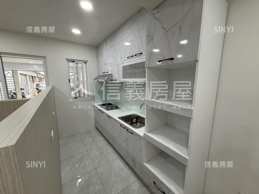 正忠面寬好停車新穎宅房屋室內格局與周邊環境