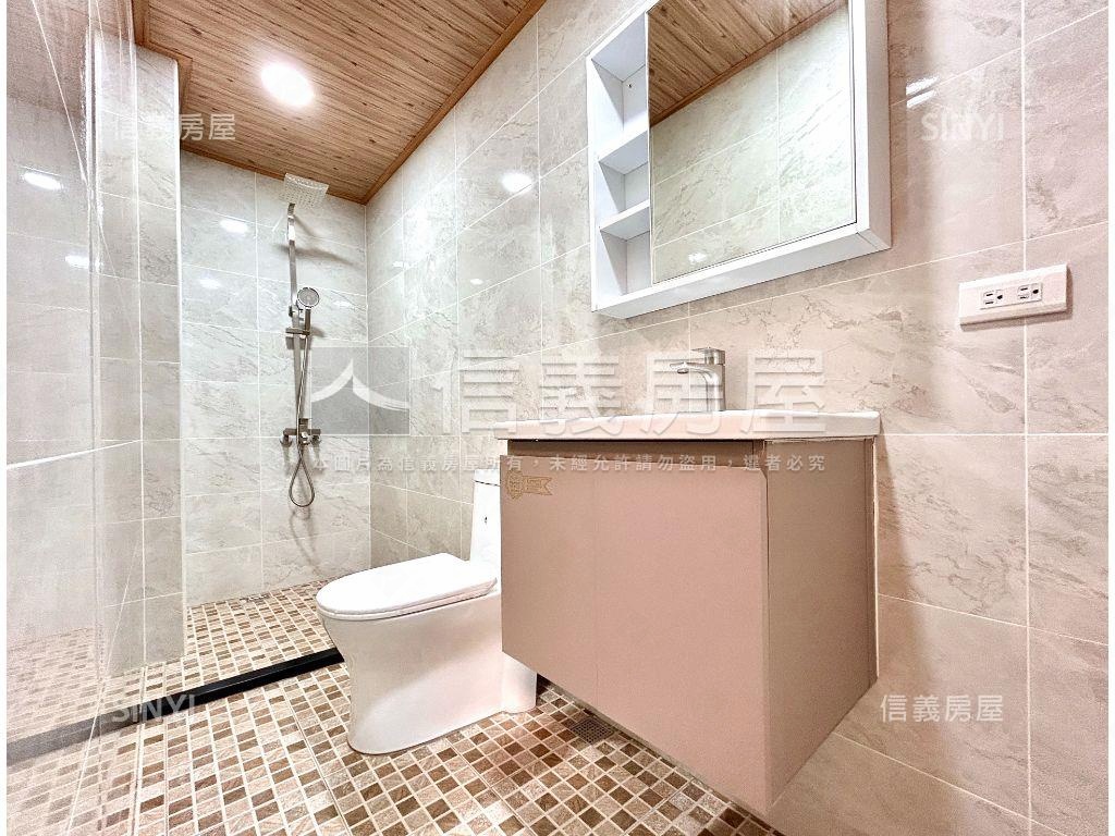 正忠面寬好停車新穎宅房屋室內格局與周邊環境